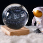 🪐✨ 50 % de réduction ⚡ Veilleuse en cristal gravé 3D – Galaxie, Système solaire ou Saturne dans une sphère lumineuse ! Socle en bois, idéal comme cadeau 🌌🎁
