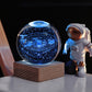 🪐✨ 50 % de réduction ⚡ Veilleuse en cristal gravé 3D – Galaxie, Système solaire ou Saturne dans une sphère lumineuse ! Socle en bois, idéal comme cadeau 🌌🎁