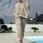 Ensemble 2 pièces pour femme : haut et pantalon à imprimé léopard