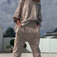 Ensemble 2 pièces pour femme : haut et pantalon à imprimé léopard