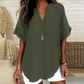 👚60 % DE RÉDUCTION ! 🔥Top ample à manches courtes tendance – Col en V cranté, ourlet asymétrique et tissu léger (5 couleurs, tailles S à 2XL) 🌸